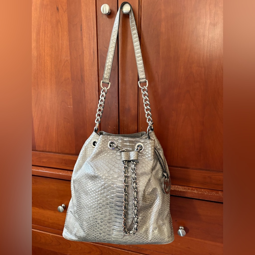 Michael Kors - Silver Croc embossed Frankie bag